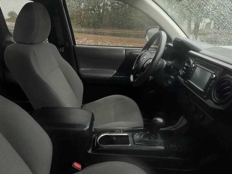 2018 Toyota Tacoma SR