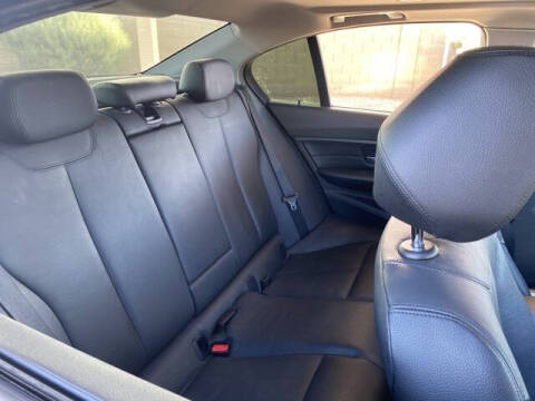 2013 BMW 3 Series 328i