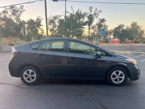2012 Toyota Prius Two