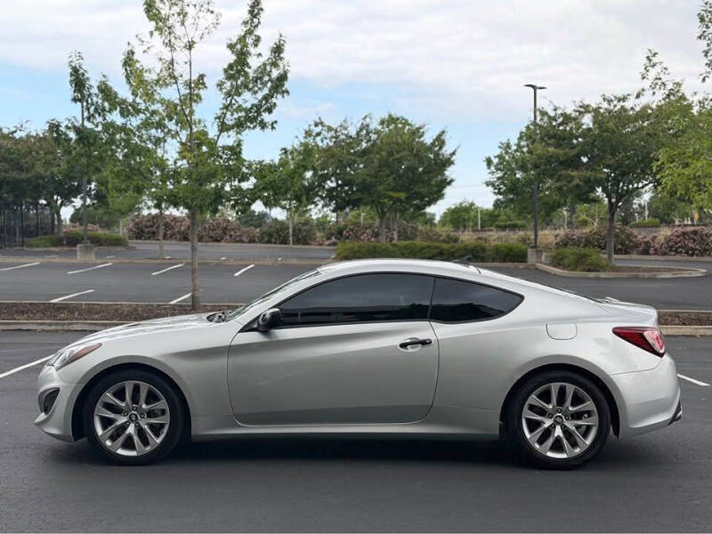 2013 Hyundai Genesis Coupe Base - Photo 15