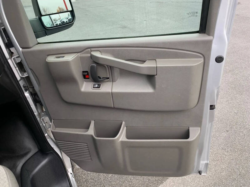 2016 Chevrolet Express LS 2500