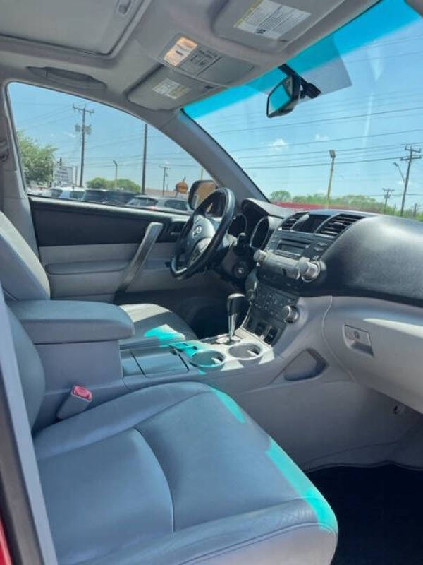 2010 Toyota Highlander SE