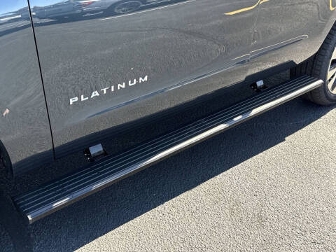 2025 Ford Expedition Platinum