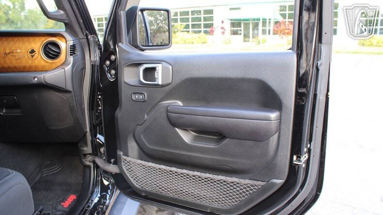 2021 Jeep Gladiator
