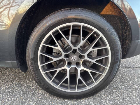 2018 Porsche Macan S