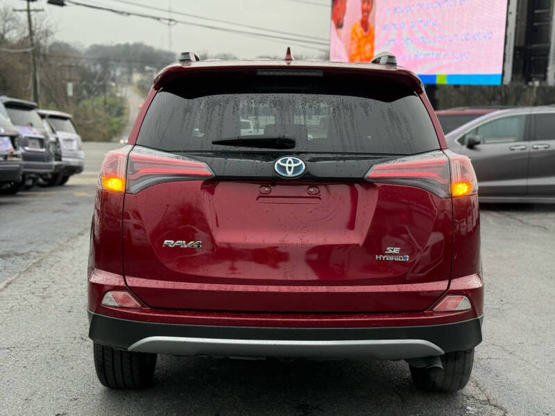 2018 Toyota RAV4 Hybrid SE