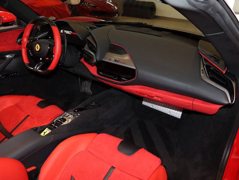 2022 Ferrari SF90 Spider