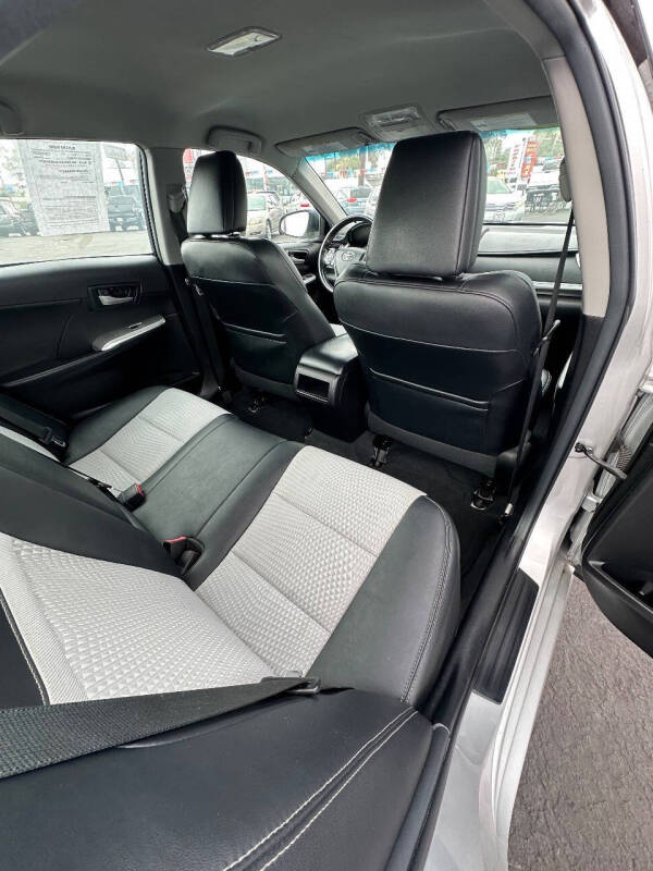 2014 Toyota Camry SE