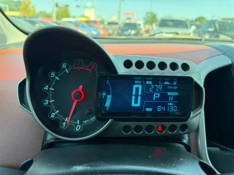 2016 Chevrolet Sonic LT Auto