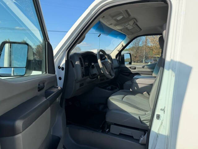 2019 Nissan NV 2500 HD SV