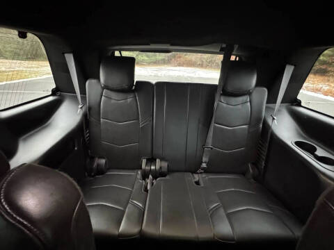 2017 Cadillac Escalade Platinum