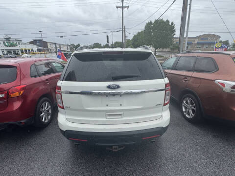 2011 Ford Explorer XLT