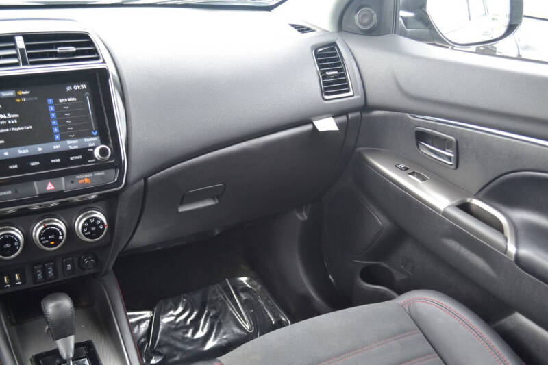 2022 Mitsubishi Outlander Sport SE