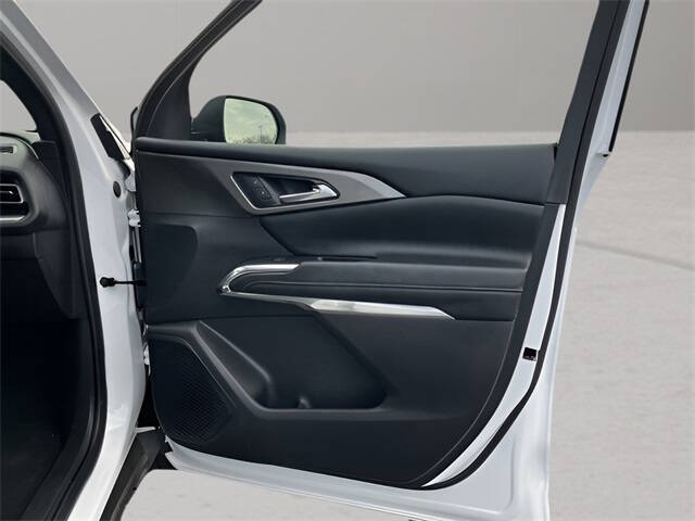 2024 Chevrolet Traverse LS