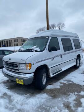 2000 Ford E-Series for sale at Home Town Auto Group West in Cedar Rapids IA