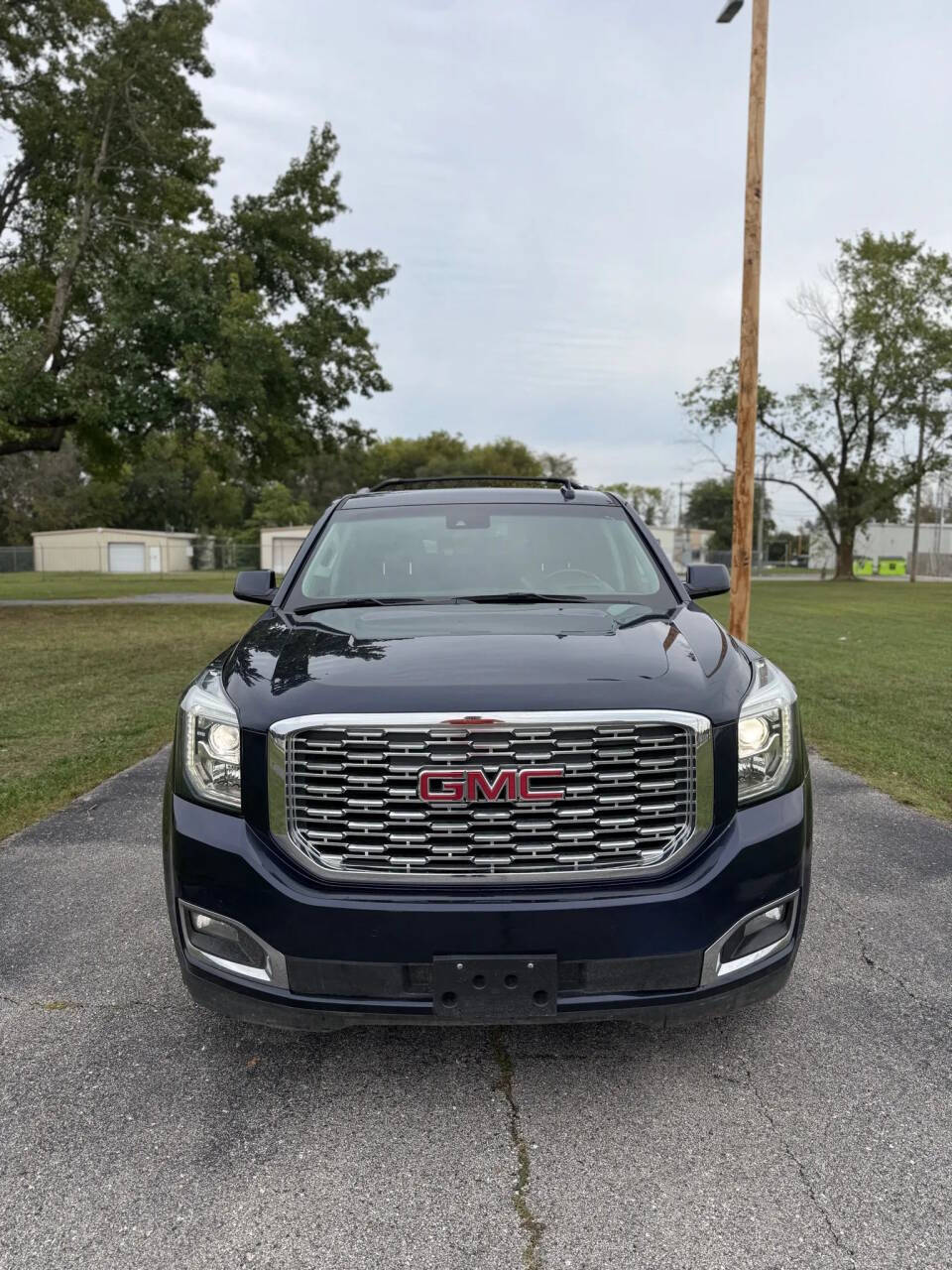 2018-gmc-yukon-xl-denali-4x4-4dr-suv.jpg