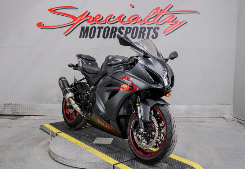 2017 Suzuki GSX-R1000