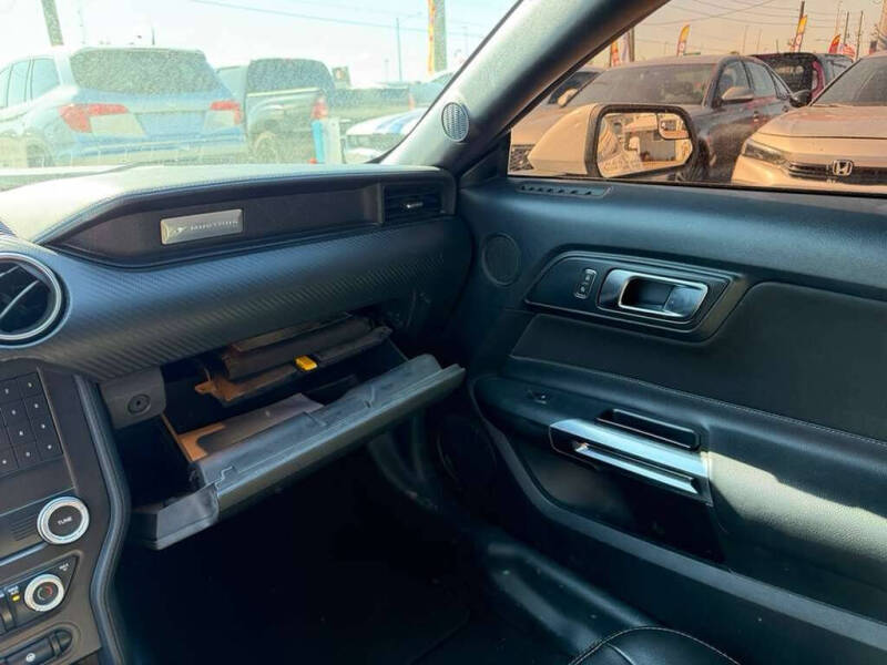 2019 Ford Mustang EcoBoost