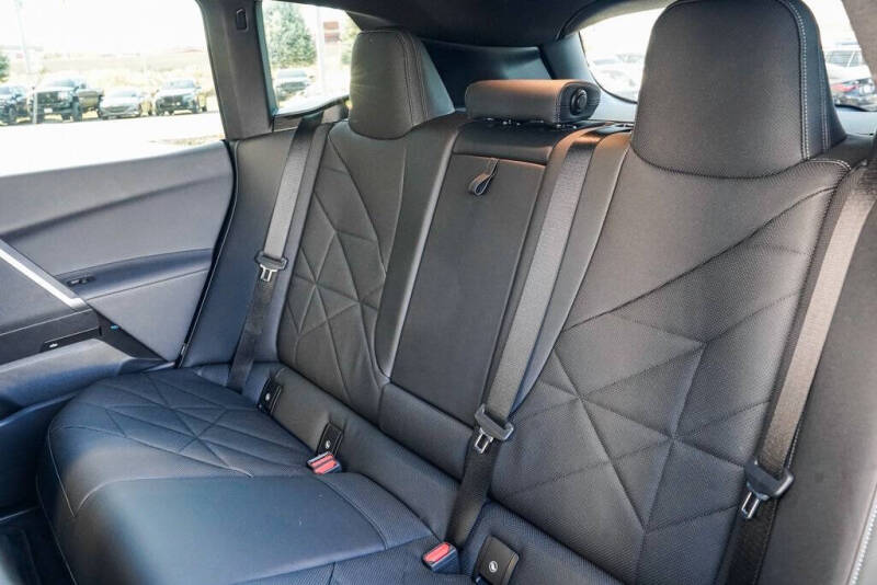 2025 BMW iX xDrive50