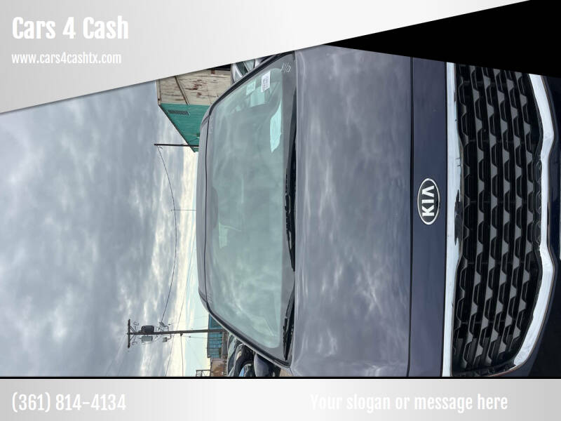 2019 Kia Sedona LX's photo