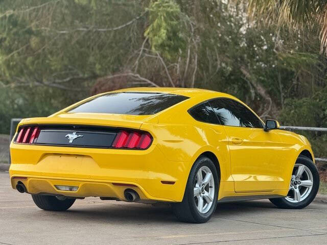 2017 Ford Mustang V6
