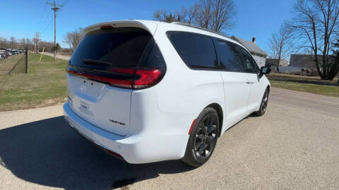 2025 Chrysler Pacifica Limited
