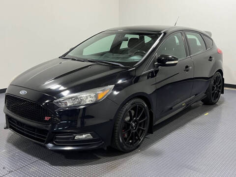 2016 Ford Focus for sale at Cincinnati Automotive Group in Lebanon OH