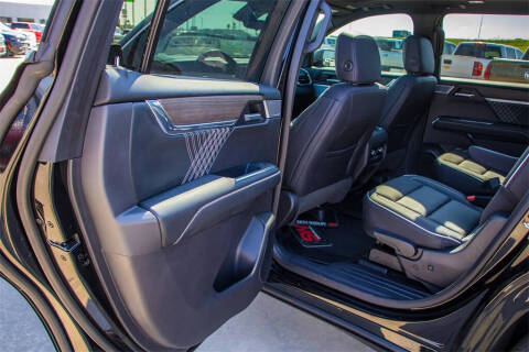 2024 GMC Acadia Denali