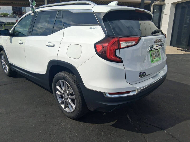 2022 GMC Terrain SLT