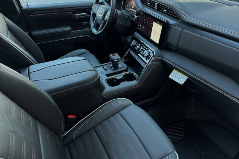 2024 GMC Sierra 1500 AT4X