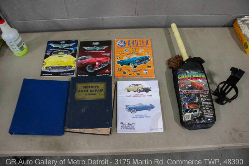 1957 Ford Thunderbird