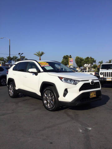2020 Toyota RAV4 XLE Premium