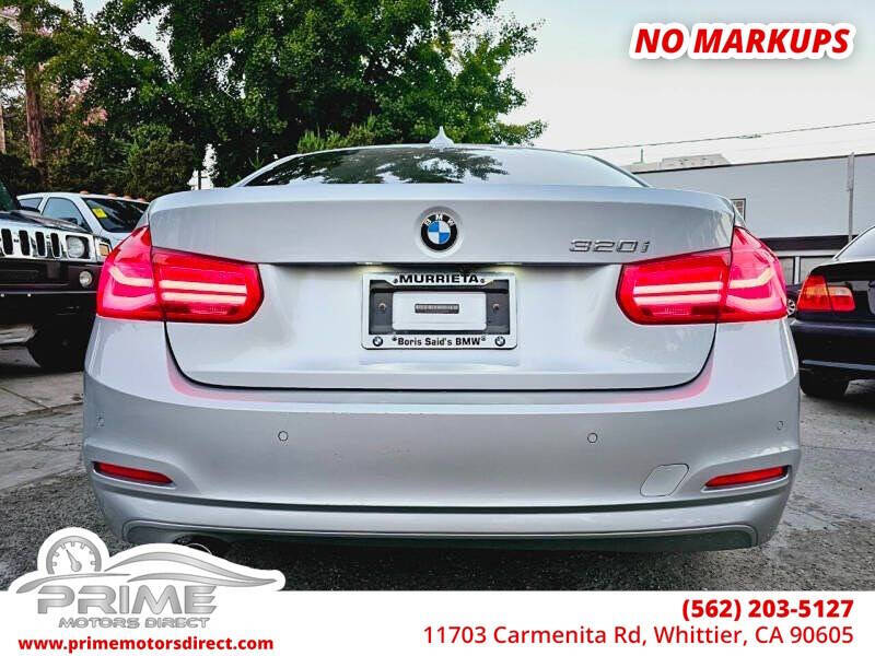 2017 BMW 3 Series 320i