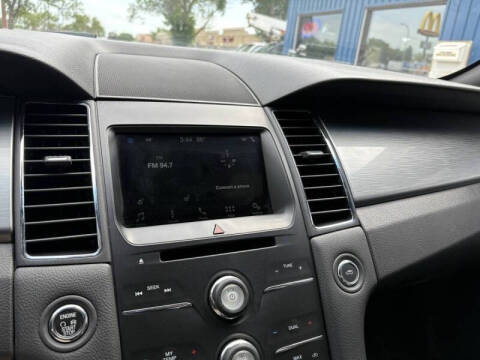 2018 Ford Taurus SEL