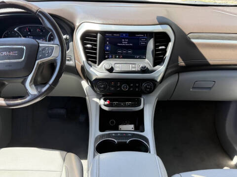 2020 GMC Acadia SLT