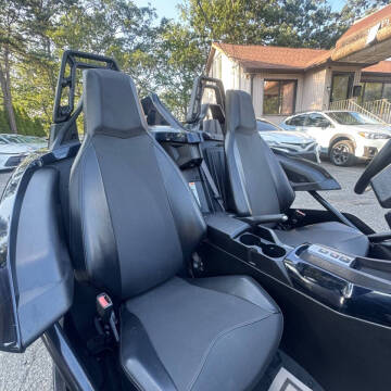 2021 Polaris Slingshot