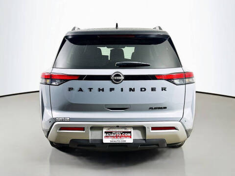 2023 Nissan Pathfinder Platinum