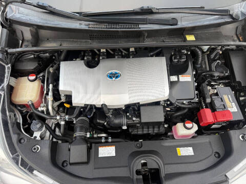 2016 Toyota Prius Four Touring