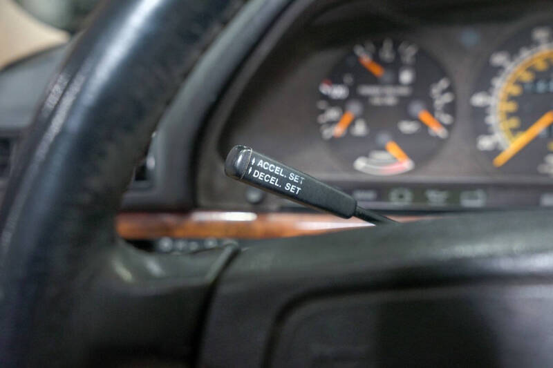 1991 Mercedes-Benz 560-Class 560 SEC