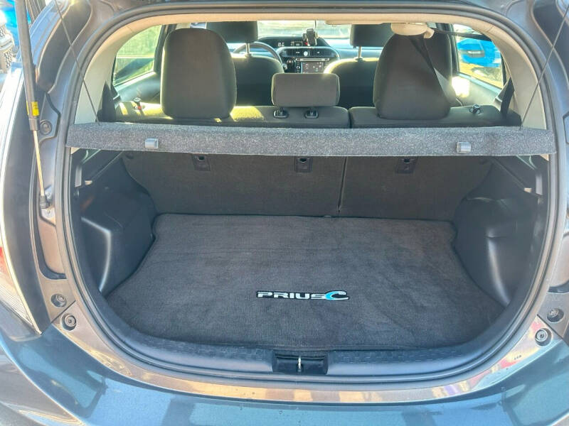 2018 Toyota Prius c Three