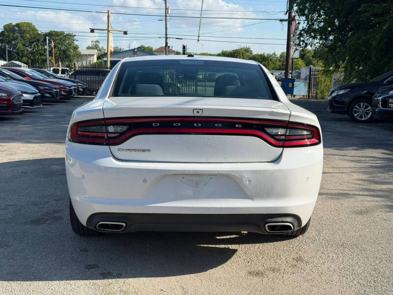 2019 Dodge Charger SXT