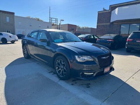 2017 Chrysler 300 S