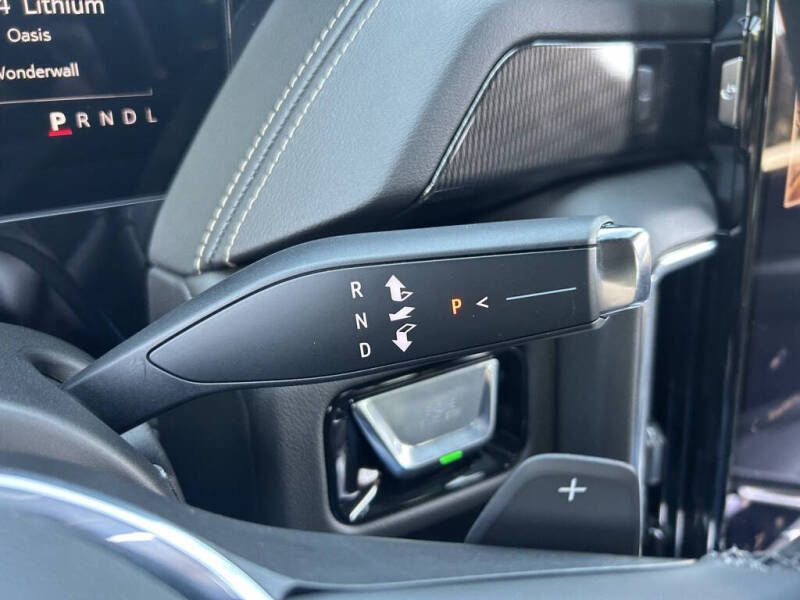 2025 GMC Yukon XL Elevation