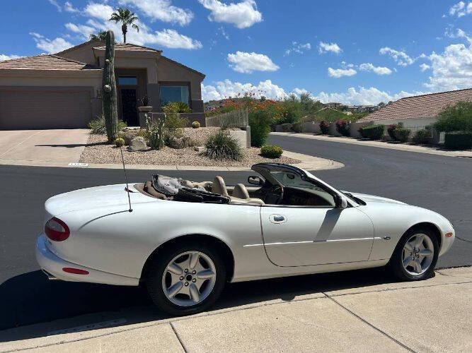 1999 Jaguar XK8