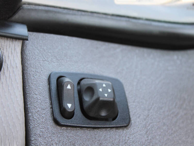 2022 Freightliner M2 106