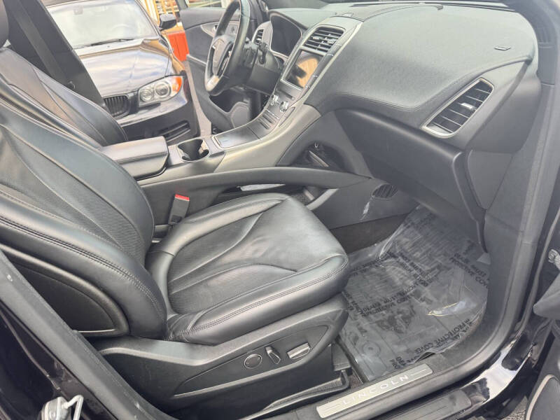 2020 Lincoln Nautilus Reserve