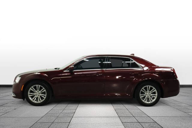 2017 Chrysler 300 Limited