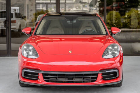 2018 Porsche Panamera 4