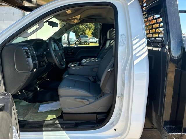 2024 Chevrolet Silverado 5500HD