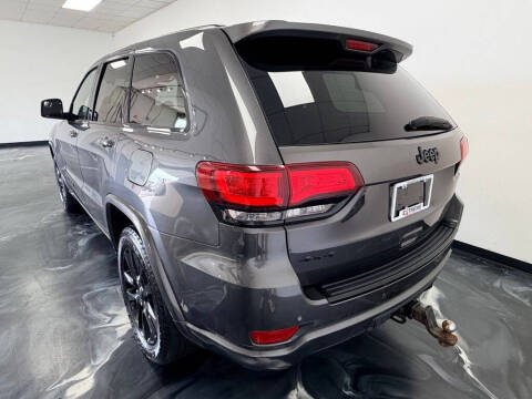 2017 Jeep Grand Cherokee Altitude